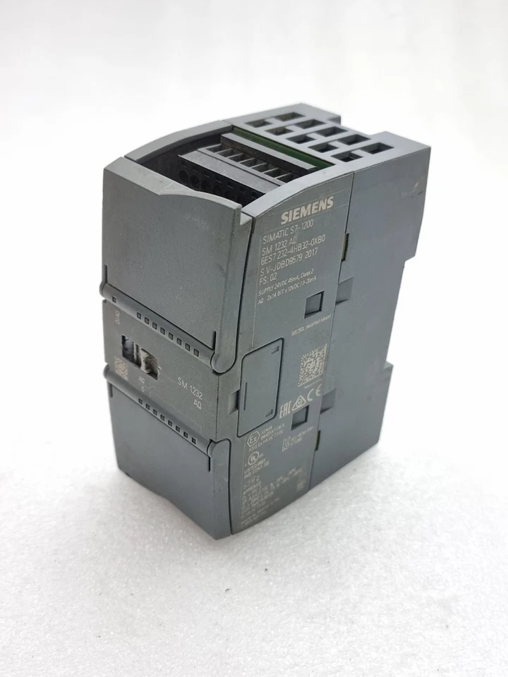 Siemens 6ES7 232-4HB32-0XB0 SM1232AQ Analog Output Module 6ES72324HB320XB0 24Vdc